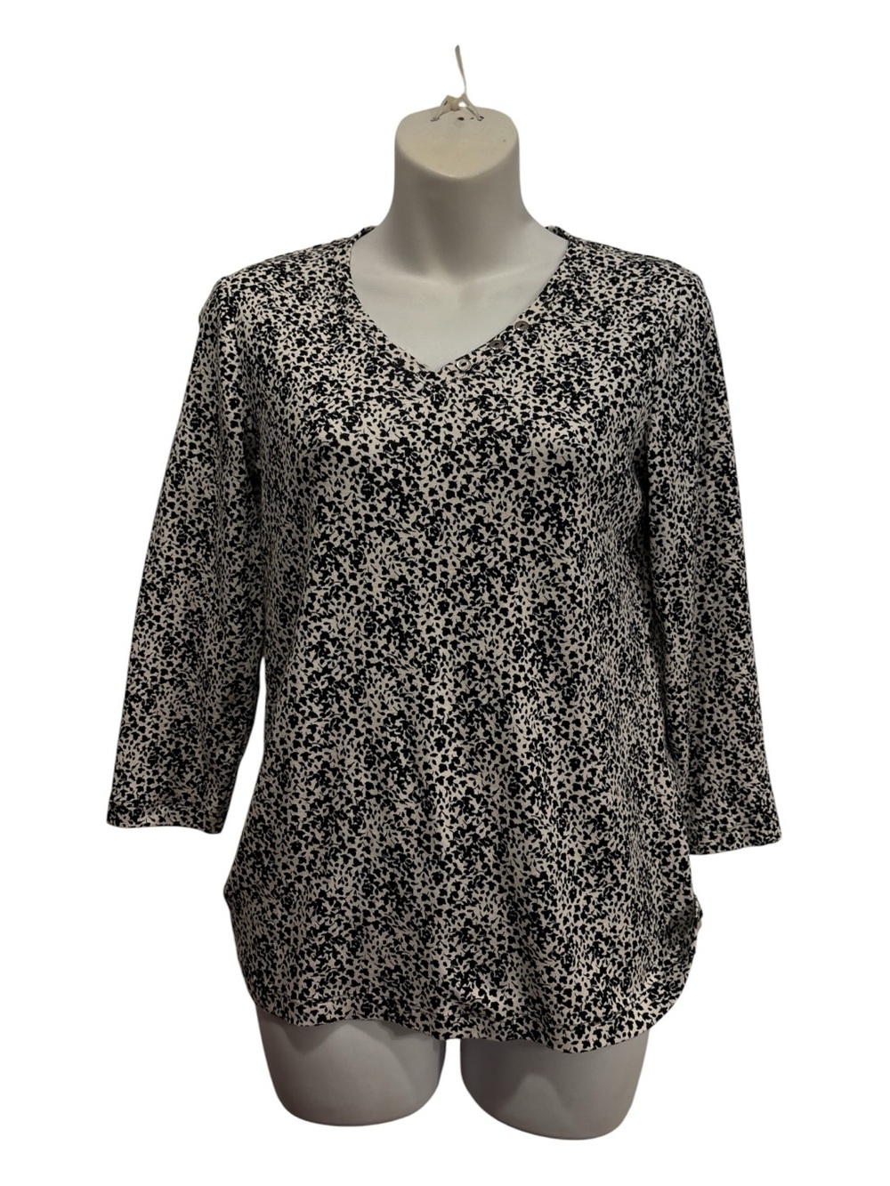 Chico's Black and White V-Neck Printed Top.  Size small or Chico’s size 0